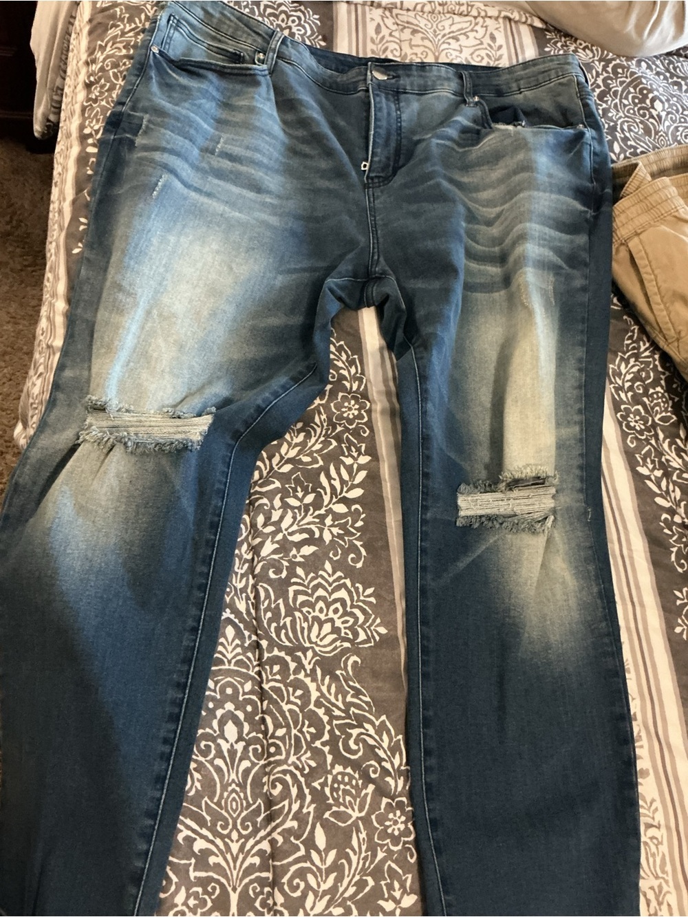 Fashion Nova Men's Distressed Dark Blue Slim Jeans
